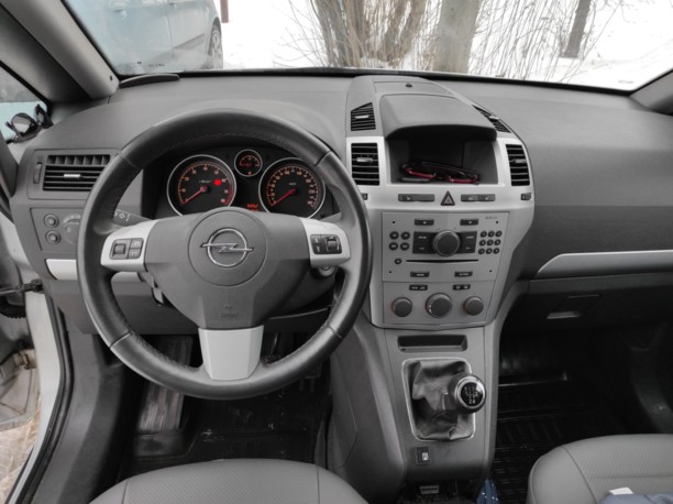 Opel Zafira B · Рестайлинг, 7 мест, 2012 г.