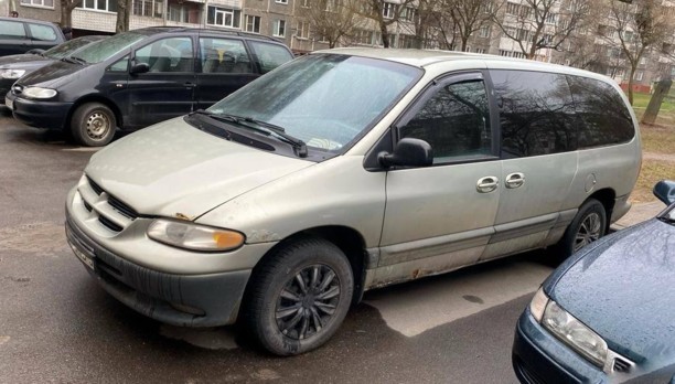 Chrysler Grand Voyager III, 7 мест, 2000 г.