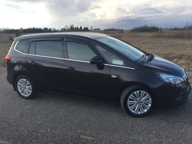 Opel Zafira C, 7 мест, 2015 г.