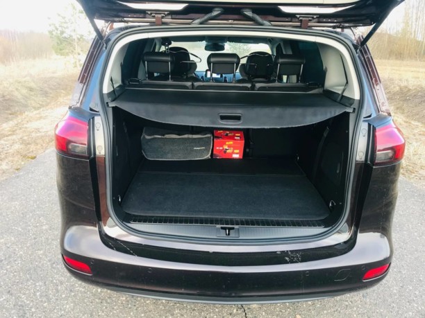 Opel Zafira C, 7 мест, 2015 г.