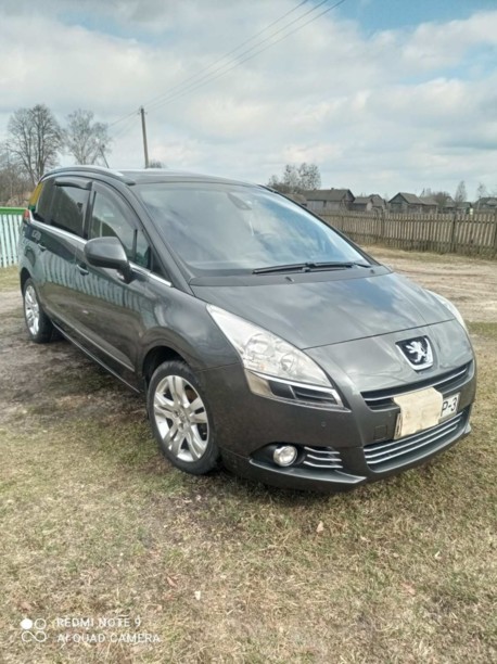Peugeot 5008 I, 5 мест, 2010 г.