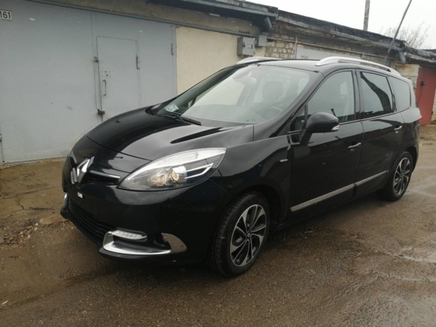 Renault Grand Scenic III · 2-й рестайлинг, 5 мест, 2015 г.