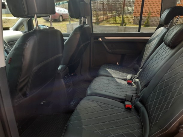 Volkswagen Touran II, 7 мест, 2015 г.
