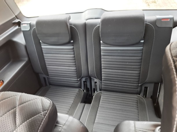 Volkswagen Touran II, 7 мест, 2015 г.