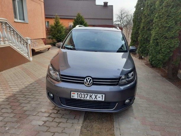 Volkswagen Touran II, 7 мест, 2015 г.