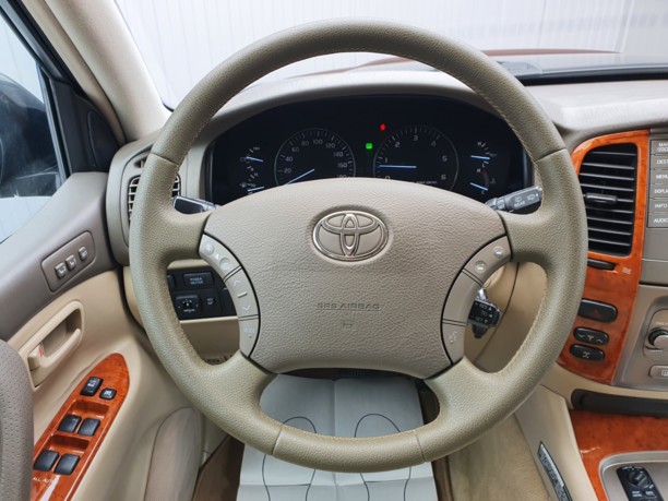 Toyota Land Cruiser J100 · 2-й рестайлинг, 7 мест, 2006 г.