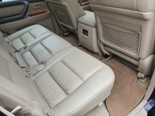 Toyota Land Cruiser J100 · 2-й рестайлинг, 7 мест, 2006 г.