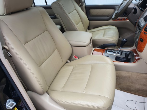 Toyota Land Cruiser J100 · 2-й рестайлинг, 7 мест, 2006 г.