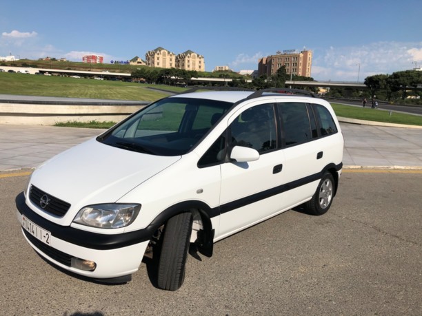 Opel Zafira A, 7 мест, 2001 г.