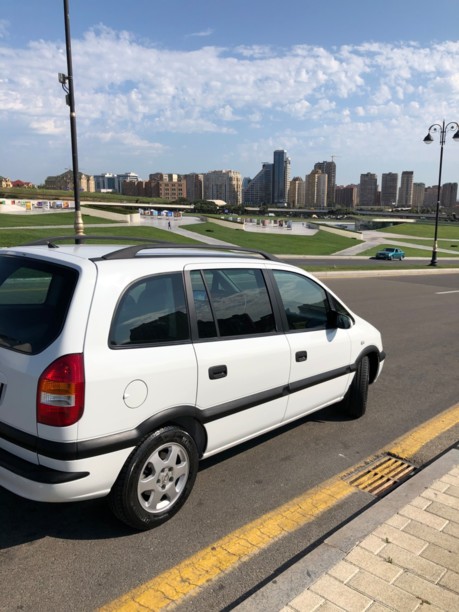 Opel Zafira A, 7 мест, 2001 г.