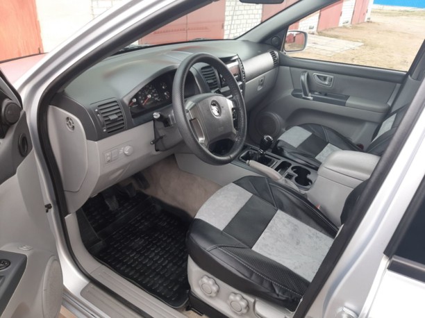 Kia Sorento I, 5 мест, 2005 г.