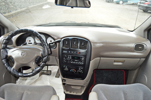 Dodge Caravan IV, 7 мест, 2002 г.