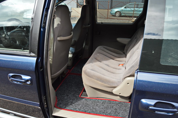 Dodge Caravan IV, 7 мест, 2002 г.