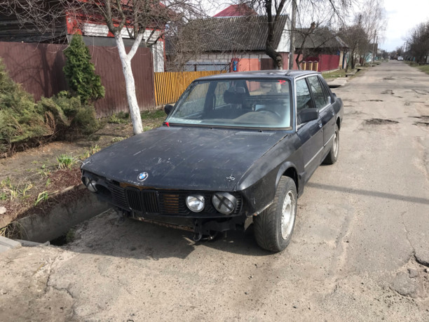 BMW 5 серия E28, 1986 г.