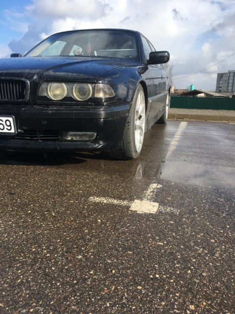 BMW 7 серия E38, 1997 г.