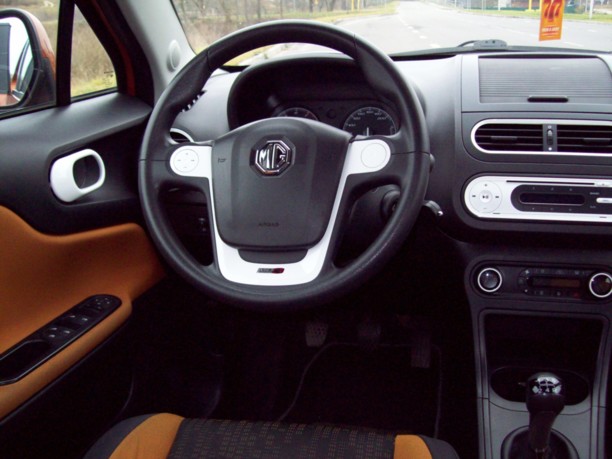 MG 3, 2013 г.