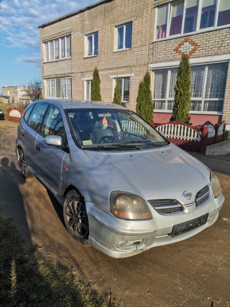 Nissan Almera Tino, 2000 г.