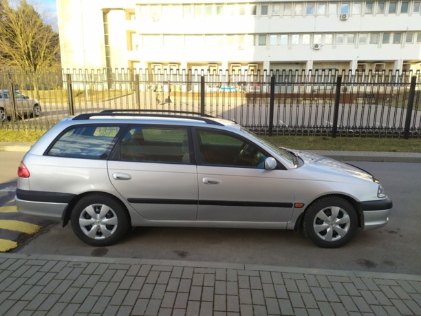 Toyota Avensis I (T220) · Рестайлинг, 2000 г.