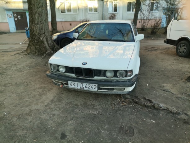 BMW 7 серия E32, 1990 г.