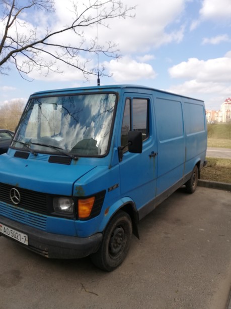Mercedes Т1 207D - 410D, 1990 г.