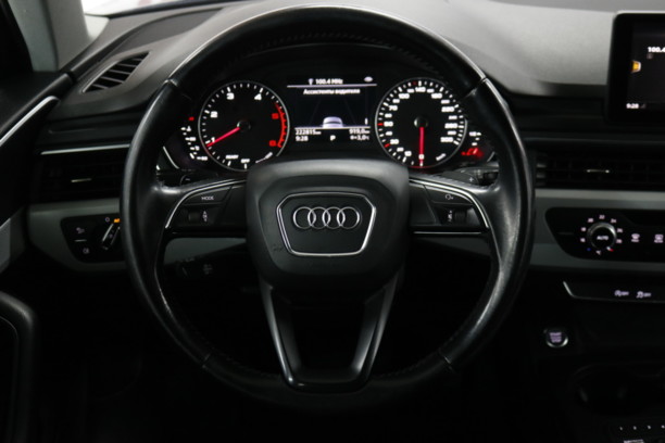 Audi A4 B9, 2017 г.