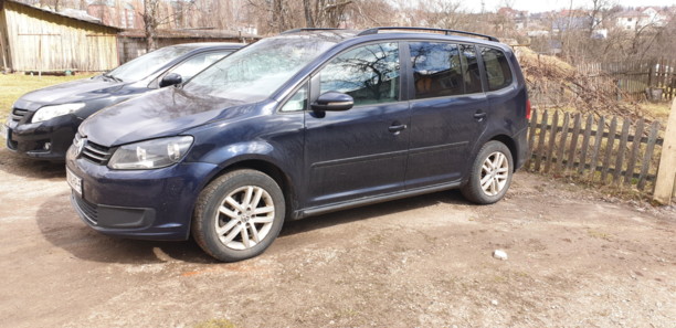 Volkswagen Touran II, 5 мест, 2013 г.
