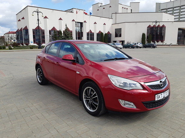 Opel Astra J, 2010 г.