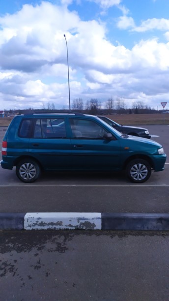 Mazda Demio DW, 1998 г.