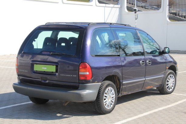 Chrysler Voyager III, 7 мест, 1997 г.