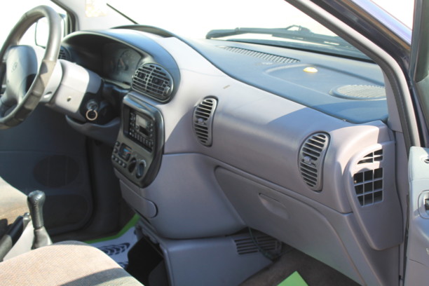 Chrysler Voyager III, 7 мест, 1997 г.