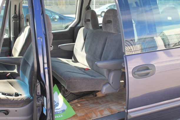 Chrysler Voyager III, 7 мест, 1997 г.