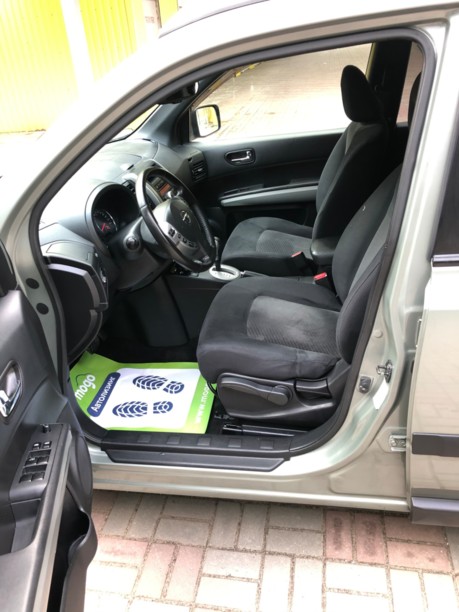 Nissan X-Trail II (T31) · Рестайлинг, 5 мест, 2012 г.