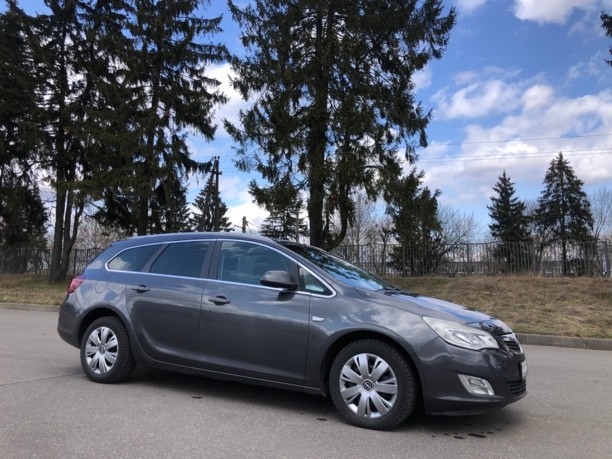 Opel Astra J, 2011 г.
