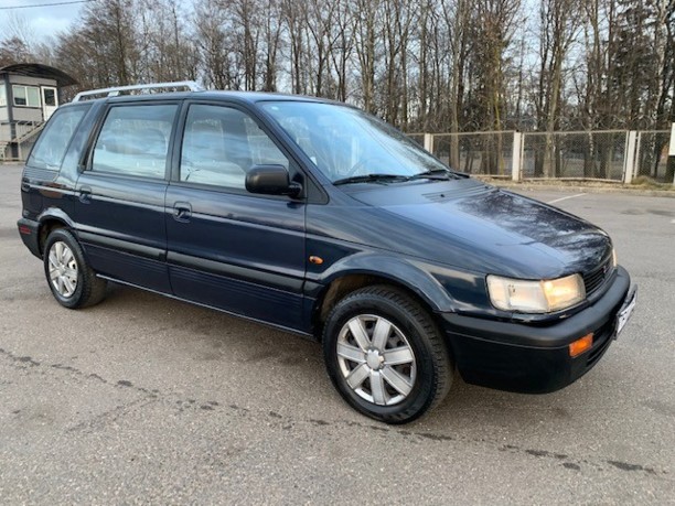 Mitsubishi Space Wagon Typ N30, N40, 7 мест, 1994 г.