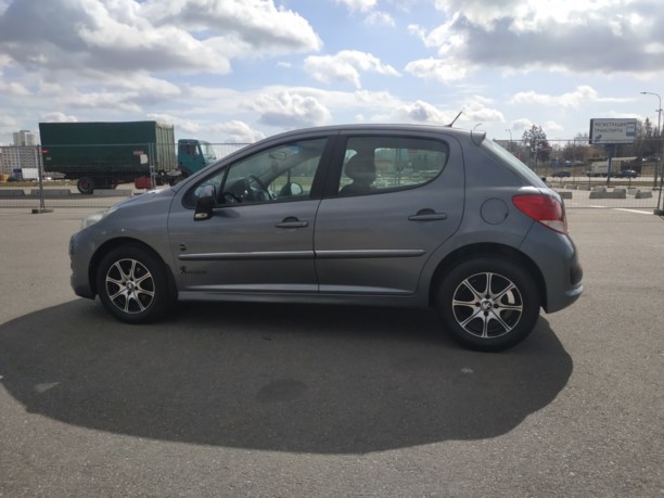 Peugeot 207 I · Рестайлинг, 2011 г.