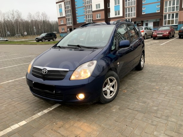 Toyota Corolla Verso I (E110), 5 мест, 2002 г.
