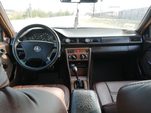 Mercedes-Benz E-Класс W124, S124, C124, A124, 1990 г.