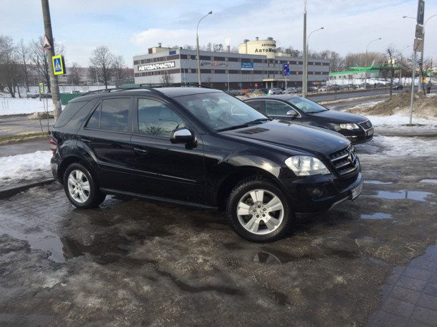 Mercedes-Benz M-Класс W164 · Рестайлинг, 5 мест, 2009 г.