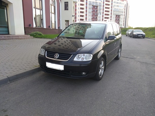 Volkswagen Touran I, 5 мест, 2005 г.