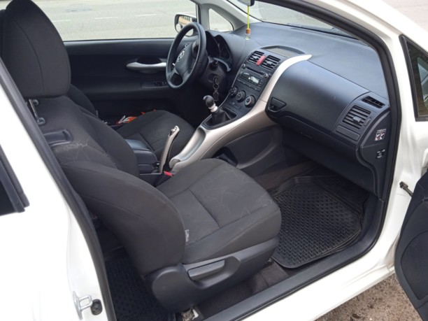 Toyota Auris I (E150), 2009 г.