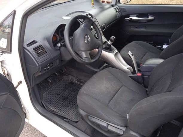 Toyota Auris I (E150), 2009 г.