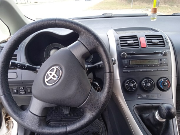 Toyota Auris I (E150), 2009 г.