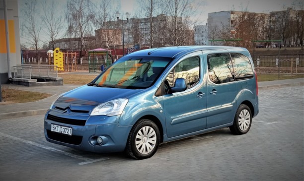 Citroen Berlingo II, 5 мест, 2010 г.