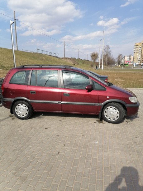 Opel Zafira A, 7 мест, 2000 г.