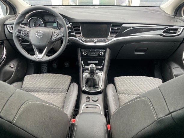 Opel Astra K, 2016 г.