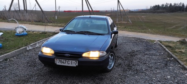 Ford Mondeo I, 1993 г.