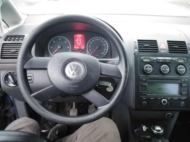 Volkswagen Touran I, 5 мест, 2006 г.