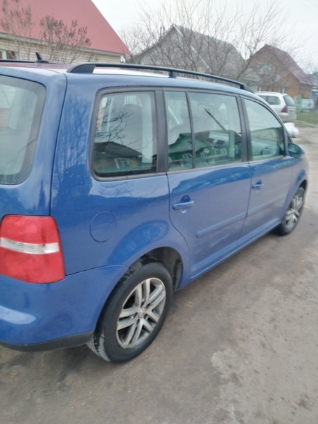 Volkswagen Touran I, 5 мест, 2006 г.