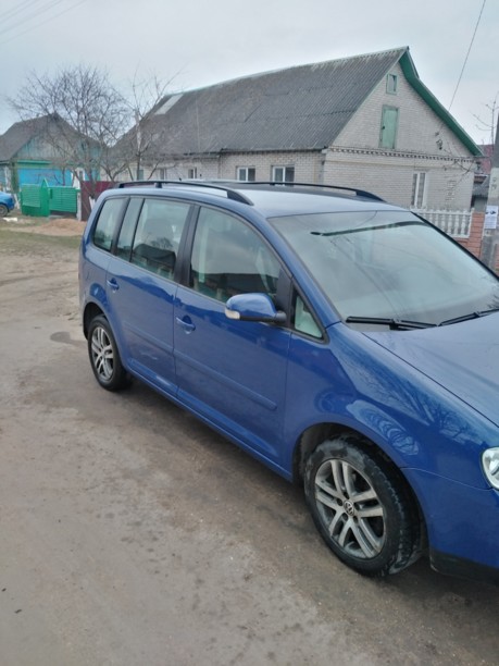 Volkswagen Touran I, 5 мест, 2006 г.