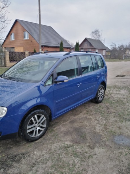 Volkswagen Touran I, 5 мест, 2006 г.